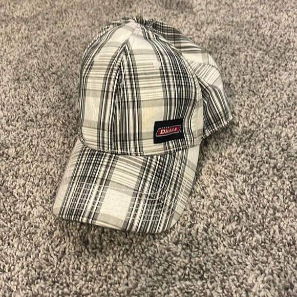 5/$25 Kids Dickies plaid hat - Picture 1 of 4